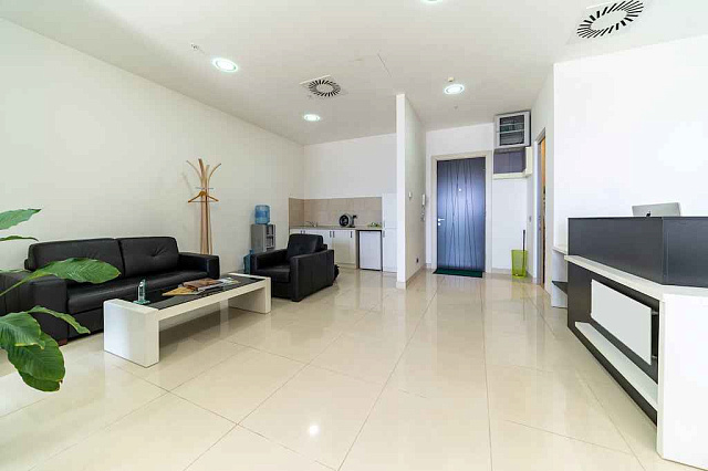 Modern office space in TQ Plaza Budva with sea view — photo 6