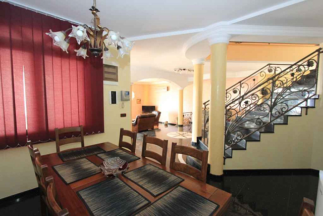 Villa with pool in Petrovac — photo 16