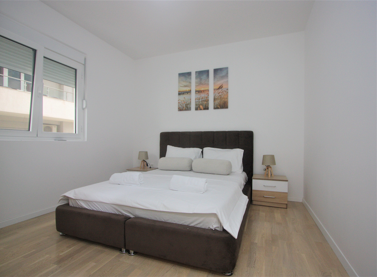 Apartment in Rafailovici 