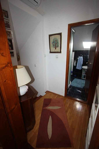 Apartment with three bedrooms in old town of Kotor — photo 4