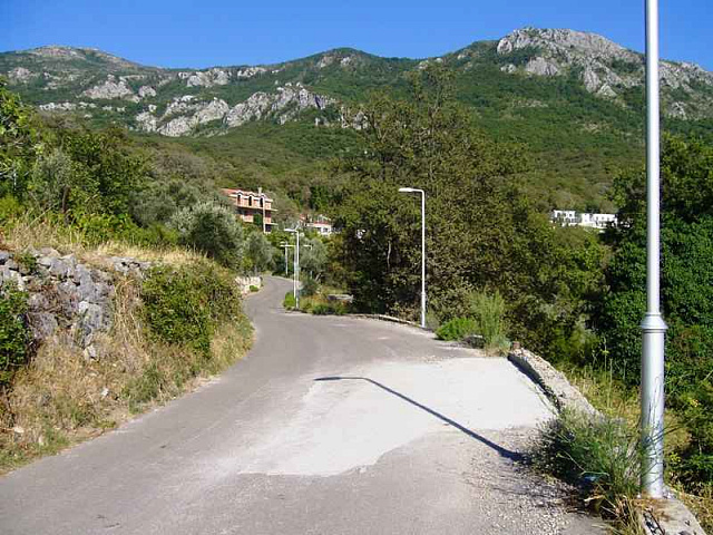 Land in Budva with sea view — photo 4