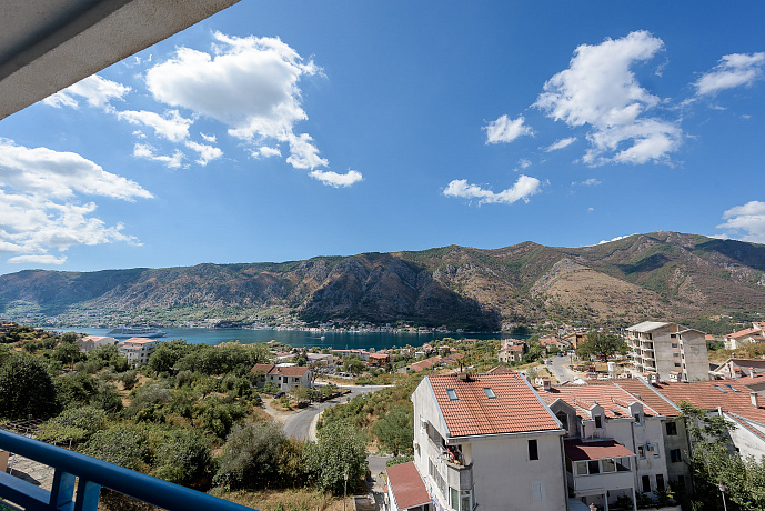 Studio in Dobrota with a panoramic view of the Bay of Kotor