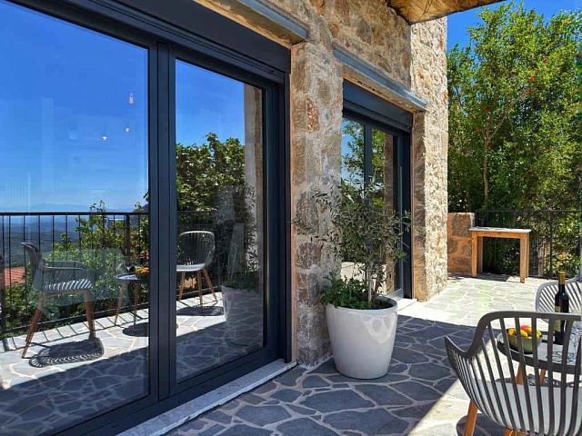 Stone house with sea view in Dobra Voda — photo 4