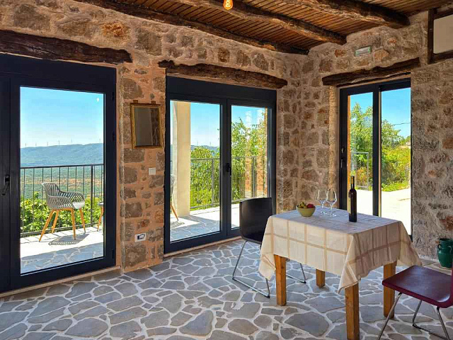 Stone house with sea view in Dobra Voda — photo 15