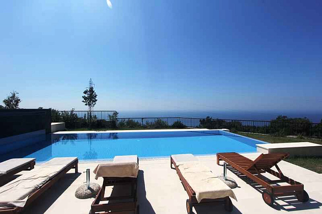 Luxurious Three Bed Private Villa Blizikuce Montenegro — photo 6