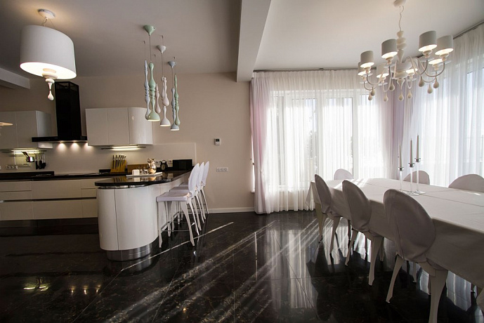 A luxurious villa in Rezevici