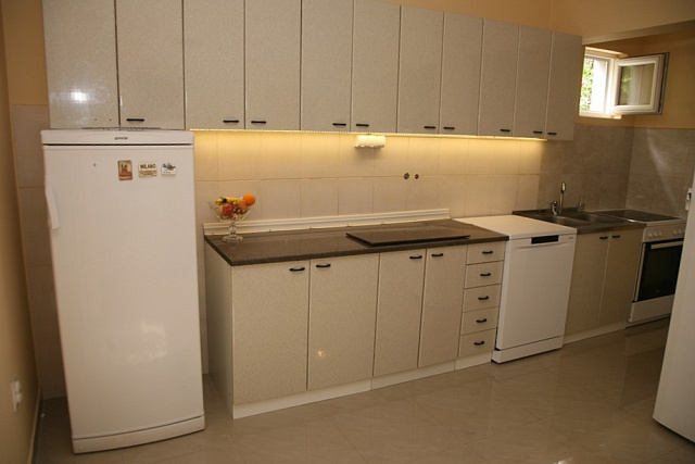 For sale bright apartment in Tivat  — photo 5