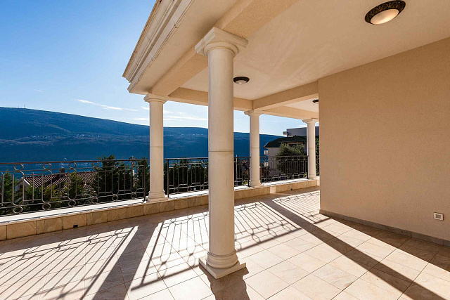 For sale new villas in a complex overlooking the Bay of Kotor — photo 30