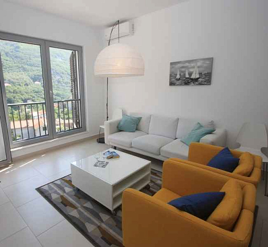Apartment in Morinj — photo 9