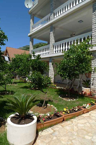 Mini-hotel in Herceg Novi — photo 12