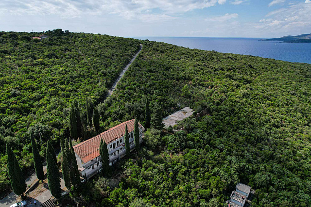 Plot in Bigova — photo 27