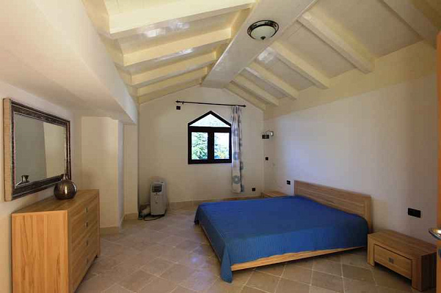 Luxurious villa in Petrovac — photo 12