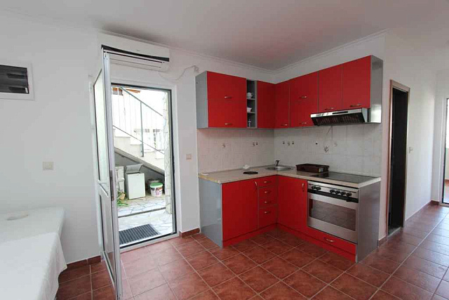 Apartment in a complex in Herceg Novi — photo 9