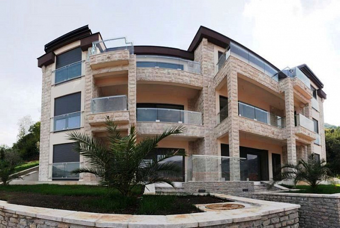 Luxurious apartments in Kostanjica