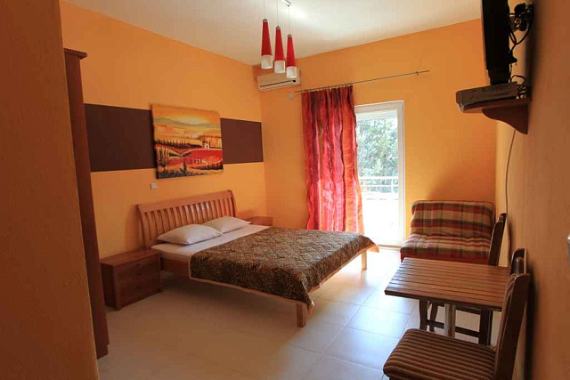 Sixteen Bedroom Hotel Near The Sea Budva — photo 6