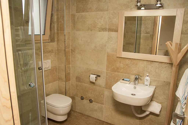Mini hotel in Sutomore — photo 30
