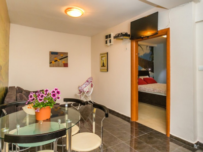Apartment in Rafailovici with one bedroom