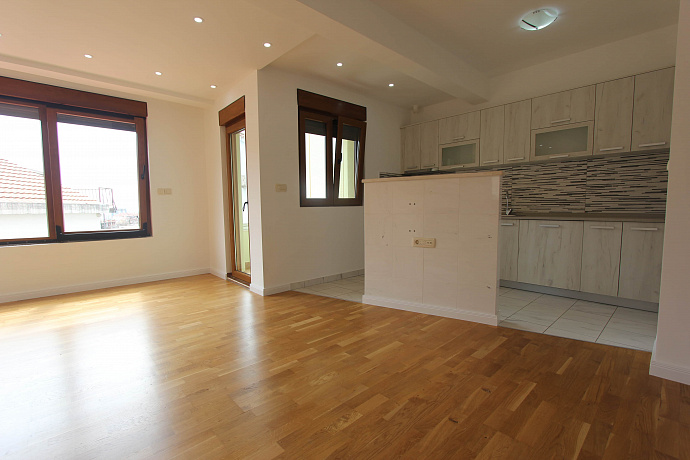 Apartment in the new house in Budva