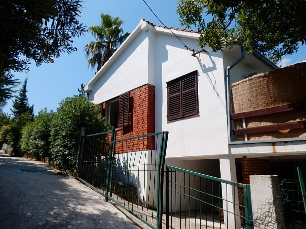 1759 Tivat Krashichi House 3r 84m2