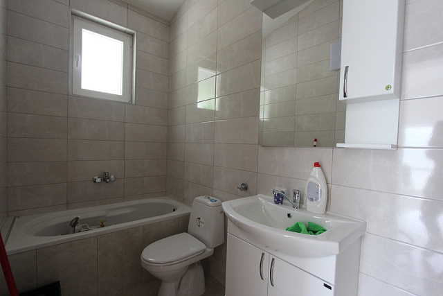 House in Bjelisi on two floors with a spacious yard — photo 14