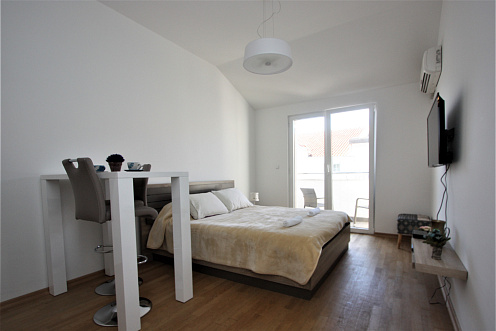 Walk to Beach Rental Studio Apartment In Budva