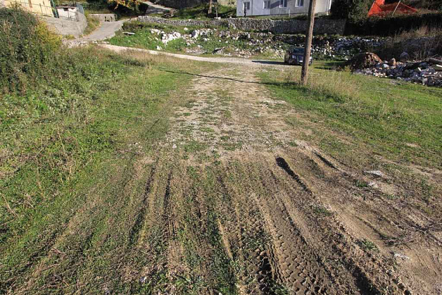 1043 Risan  Plot 4737m2 — photo 1