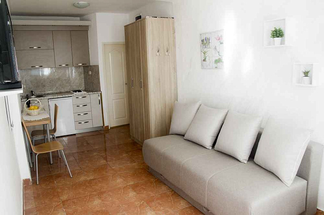 Studio in Sveti Stefan with a beautiful sea view — photo 4