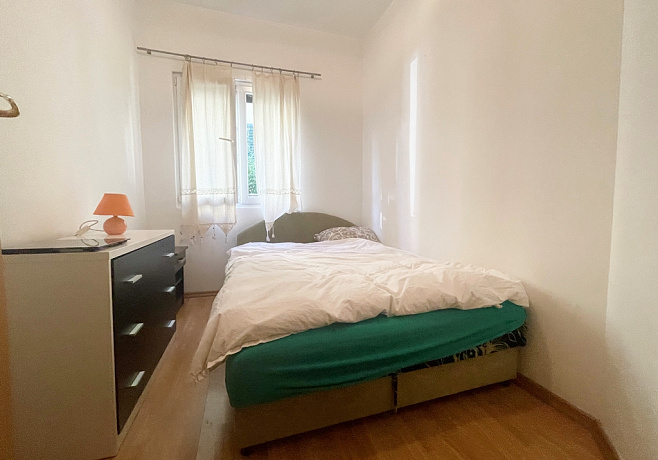 One bedroom apartment in a complex with a swimming pool