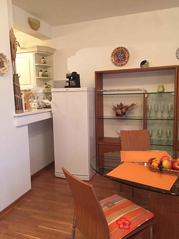 Apartment with two bedrooms near the sea in Petrovac