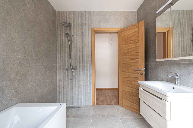 Spacious 64 m² Apartment in Bečići with Sea View — photo 15