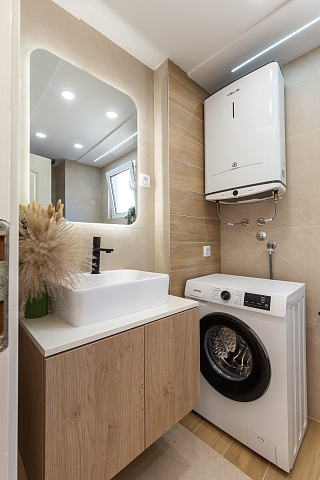 Spacious 64 m² Apartment with Sea View in Bečići — photo 4