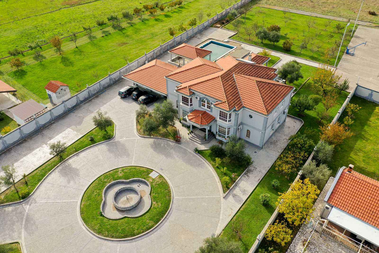 Luxury Villa with Endless Opportunities