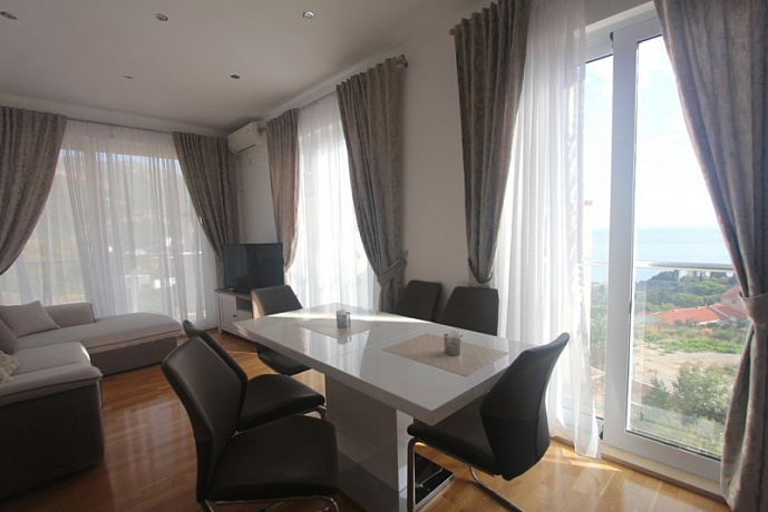 Luxury apartment in Becici
