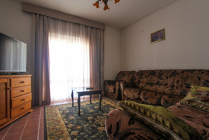 Villa with a pool and picturesque sea view