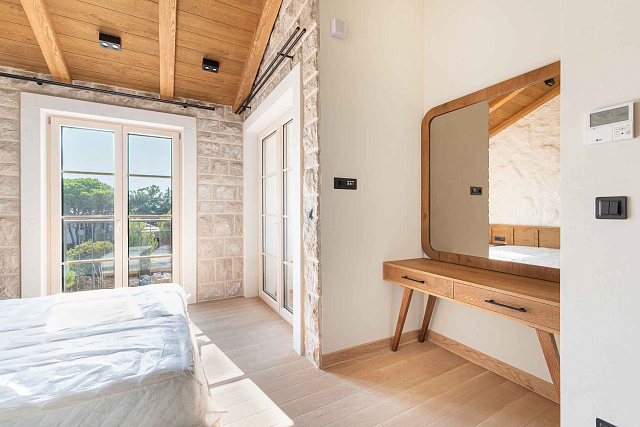 An Exceptional Seaside Luxury Villa in Žanjice — photo 13