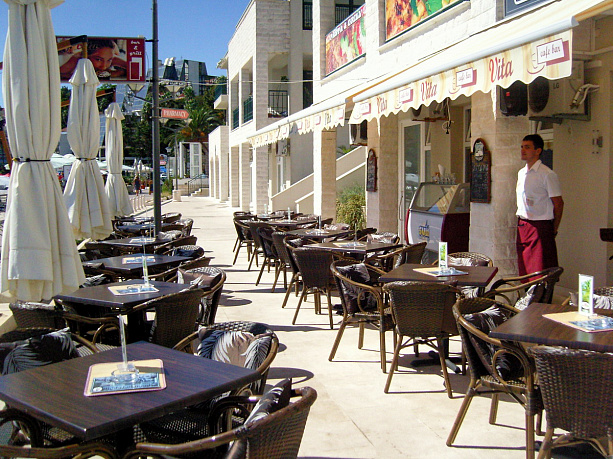 A cafe with terrace in Herceg Novi