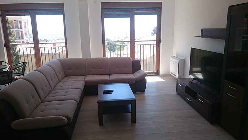 Spacious apartment with sea view — photo 3