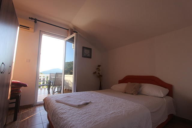 Spacious house in Lastva Grbaljska — photo 9