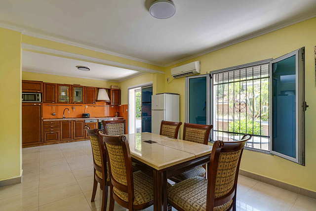 Spacious house with sea views in the picturesque area of ​​Djurashevichi — photo 20