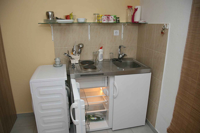 For sale bright apartment in Tivat  — photo 4