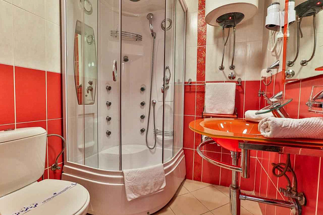 Villa for sale in an attractive location in Budva — photo 11