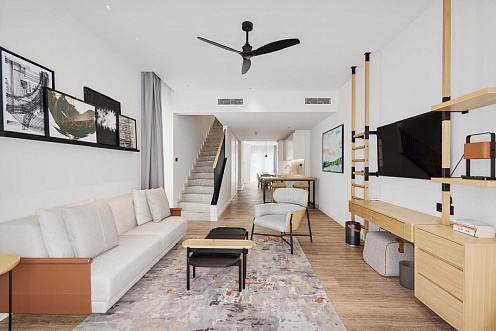 EXCLUSIVE OPPORTUNITY TO PURCHASE A LUXURIOUS DUPLEX