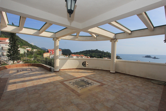 Villa with pool in Petrovac — photo 23