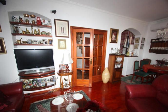 Apartment with three bedrooms in old town of Kotor