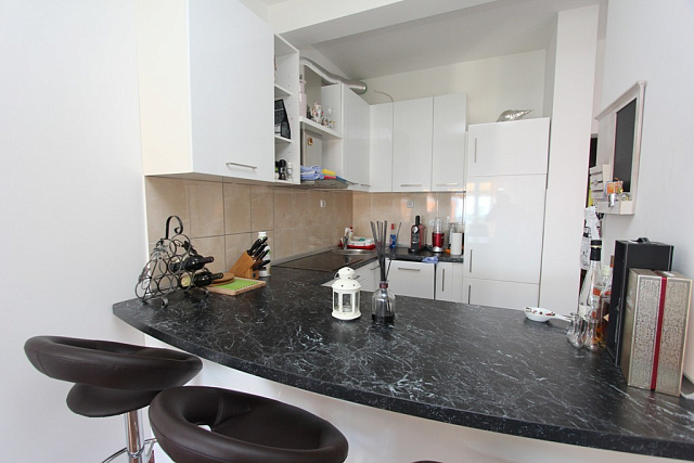 Beautiful Two Bedroom Apartment Budva — photo 11