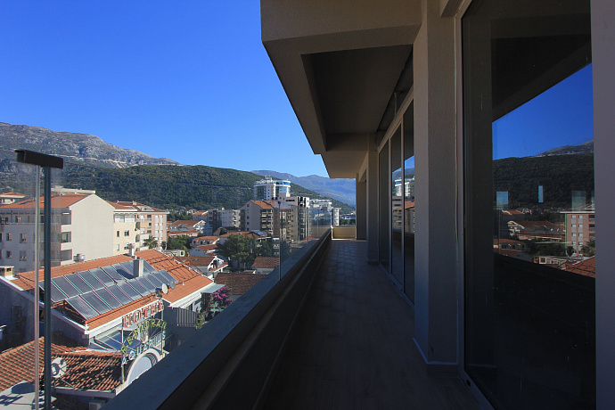Penthouse in Budva with amazing view