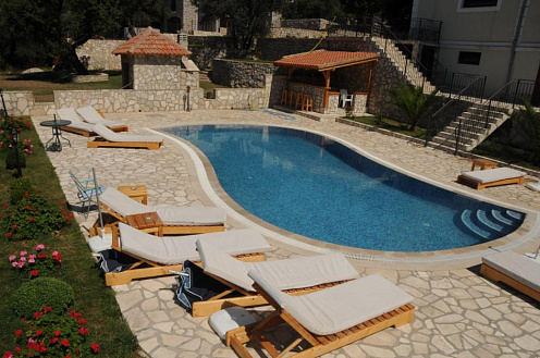 Gemütliche Villa in Budva