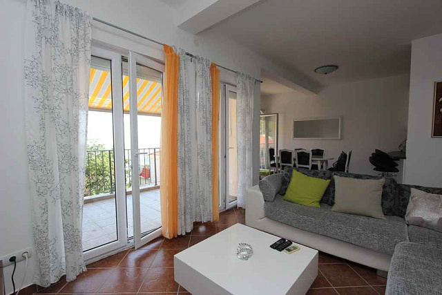 Beautiful Two Bedroom Apartment Budva — photo 16