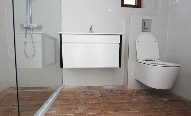 Luxury apartments on the first line of the sea in Opatovo — photo 10