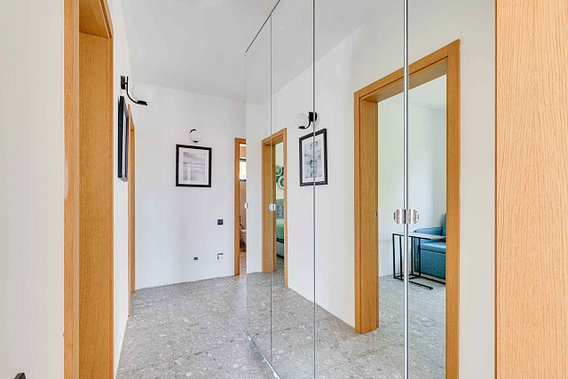 Modern three-bedroom apartment in the centre of Tivat with sea views — photo 4